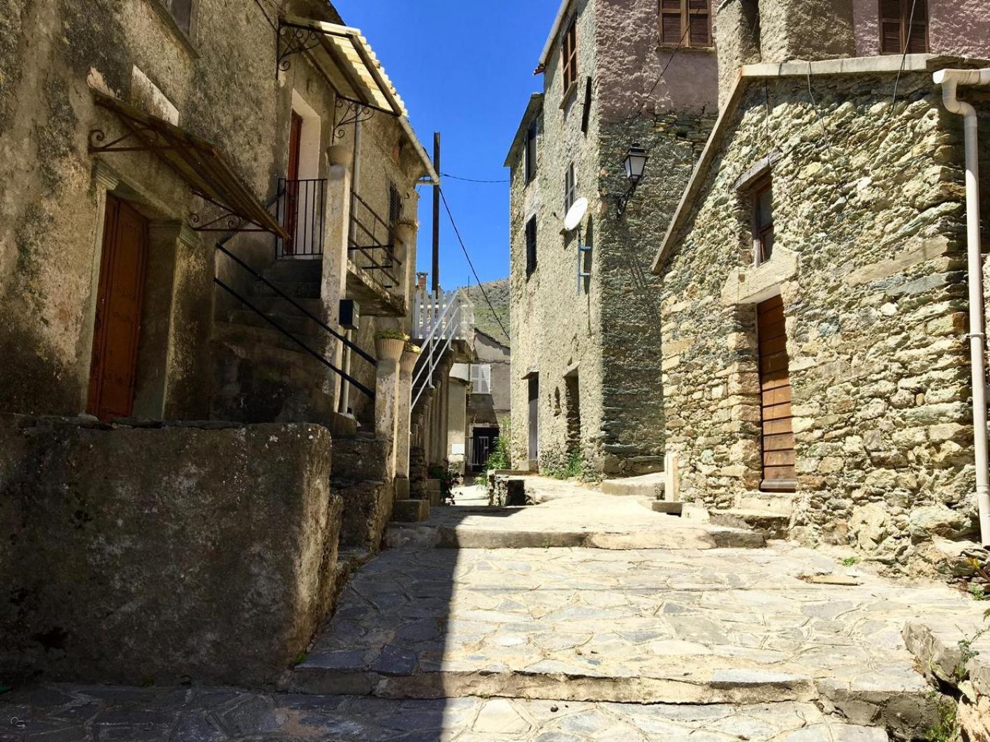 Nuits Magiques Au Village Entre Mer Et Montagnes Bigorno Zewnętrze zdjęcie