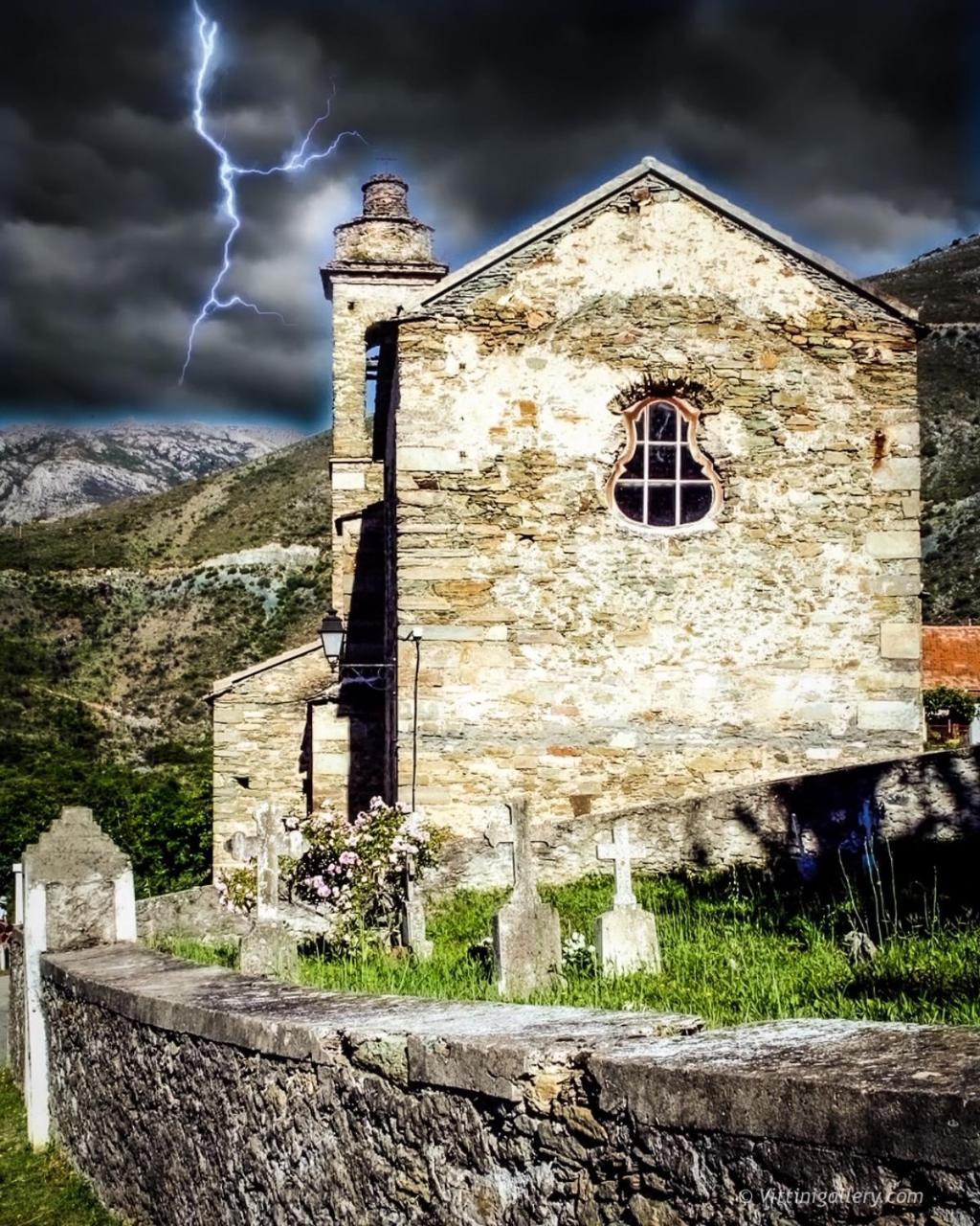 Nuits Magiques Au Village Entre Mer Et Montagnes Bigorno Zewnętrze zdjęcie